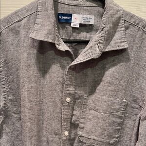 Old Navy Black and White Men's Casual Shirt
